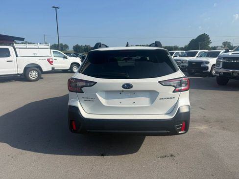 Used 2020 Subaru Outback Premium AWD/4WD image 5