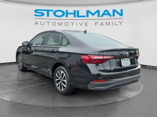 Certified 2023 Volkswagen Jetta S FWD image 7
