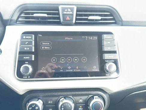 Used 2021 Nissan Versa SV FWD image 24