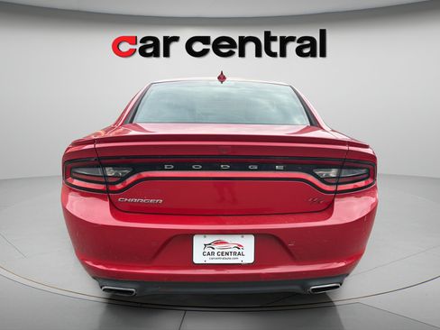 Used 2015 Dodge Charger R/T RWD image 30