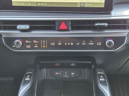 New 2026 Kia Sorento EX FWD image 16