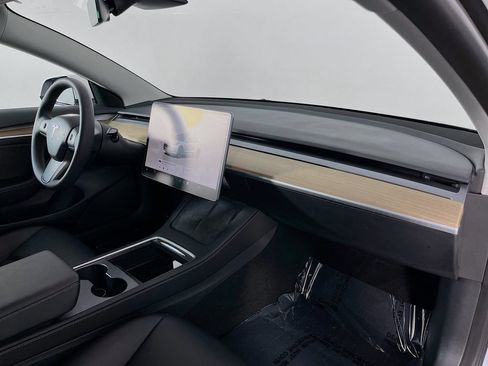 Used 2023 Tesla Model 3 Standard Range RWD image 33
