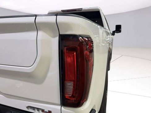 Used 2022 GMC Sierra 2500 AT4 AWD/4WD image 17