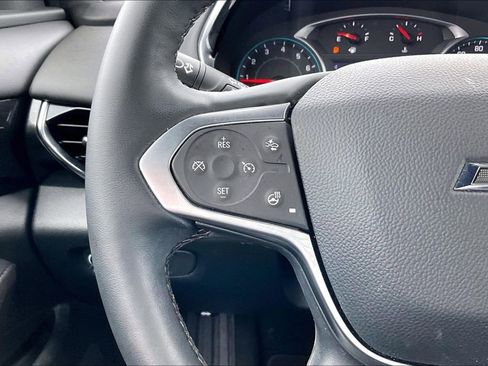 Used 2023 Chevrolet Traverse RS FWD image 10