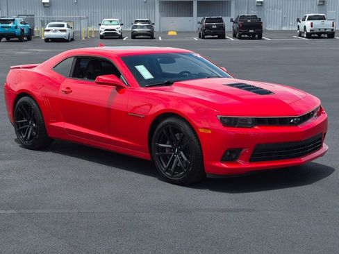 Used 2014 Chevrolet Camaro SS w/ RS Package RWD image 3