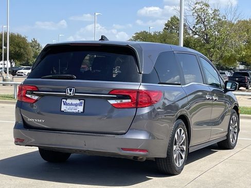 Used 2024 Honda Odyssey EX-L image 4