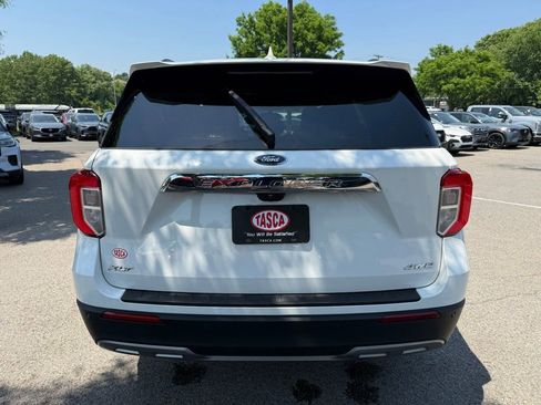 Used 2022 Ford Explorer XLT w/ Equipment Group 202A AWD/4WD image 7
