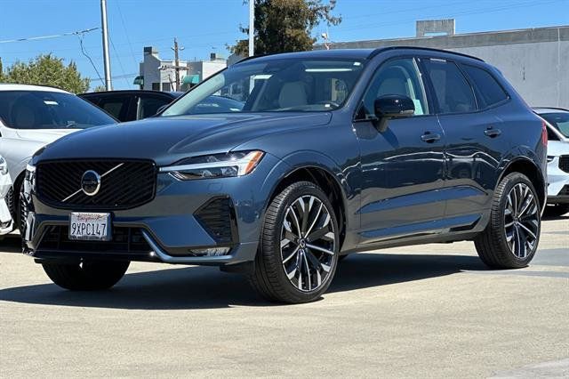 Used 2026 Volvo XC60 B5 Ultra w/ Protection Package Premier AWD/4WD image 7