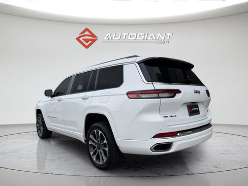 Used 2022 Jeep Grand Cherokee L Overland w/ Luxury Tech Group IV AWD/4WD image 7