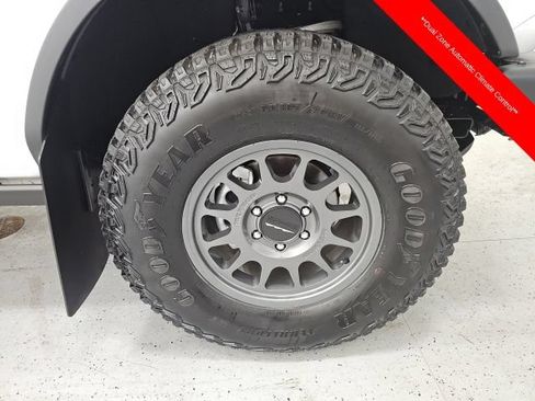 Used 2022 Ford Bronco Badlands w/ Sasquatch Package AWD/4WD image 8