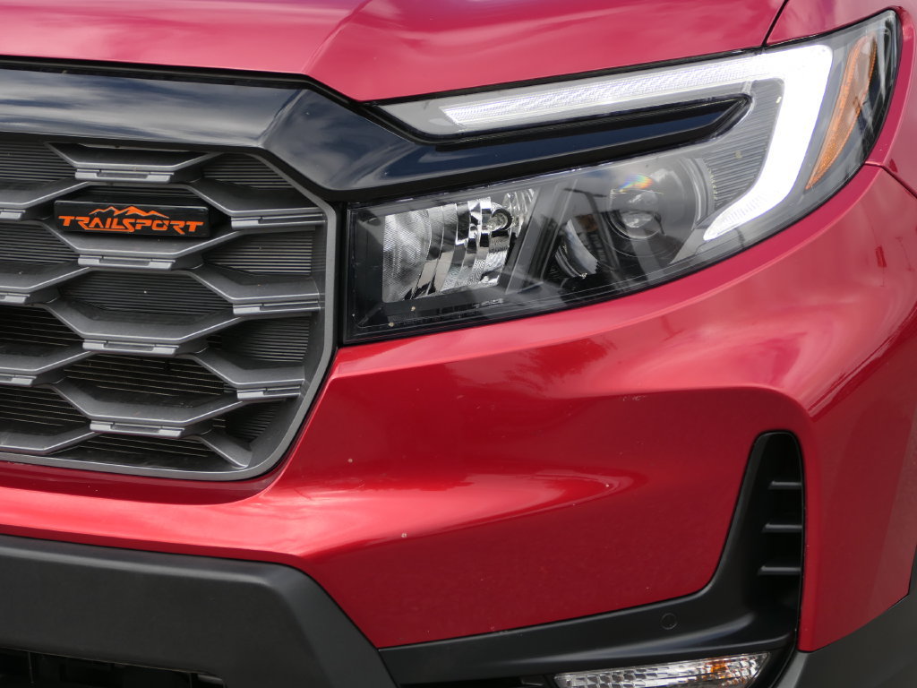 Used 2025 Honda Passport TrailSport image 7