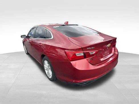 Used 2016 Chevrolet Malibu LT w/ Leather Package FWD image 5