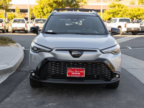 Certified 2023 Toyota Corolla Cross AWD Hybrid w/ Convenience Package image 2