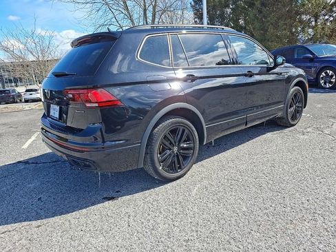 Used 2022 Volkswagen Tiguan SE R-Line AWD/4WD image 9