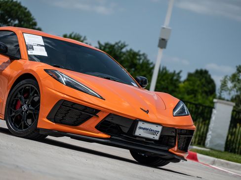Used 2023 Chevrolet Corvette Stingray Premium Cpe w/ Z51 Performance Package RWD image 32