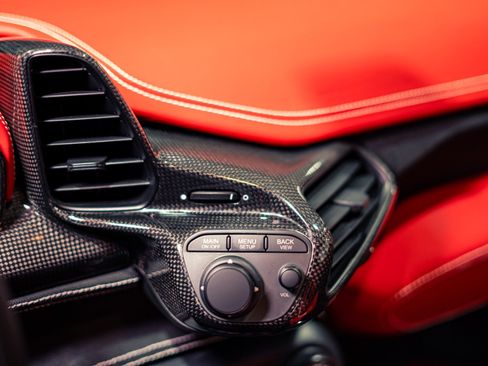 Used 2015 Ferrari 458 Speciale Coupe RWD image 39