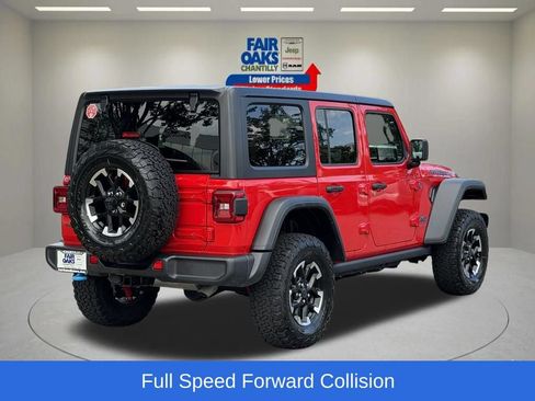 Certified 2025 Jeep Wrangler Unlimited Rubicon 4xe w/ Convenience Group AWD/4WD image 8