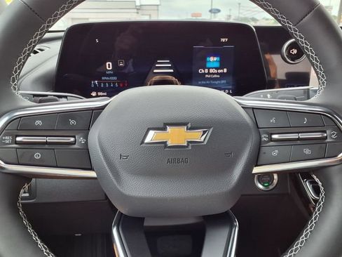New 2026 Chevrolet Traverse LT w/ Driver Confidence Package FWD image 18
