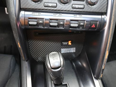 Used 2012 Nissan GT-R Premium image 29