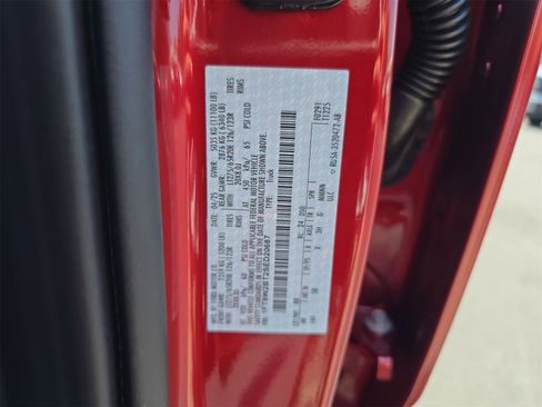 New 2025 Ford F250 Lariat w/ Black Appearance Package image 29