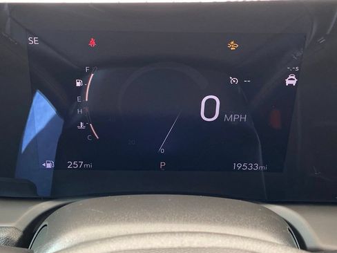 Used 2025 Buick Encore GX Preferred AWD/4WD image 23
