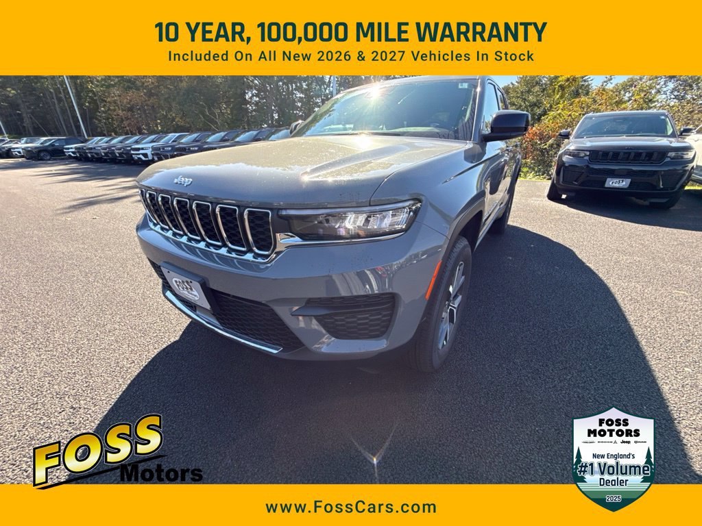 New 2027 Jeep Grand Cherokee Laredo X AWD/4WD image 1