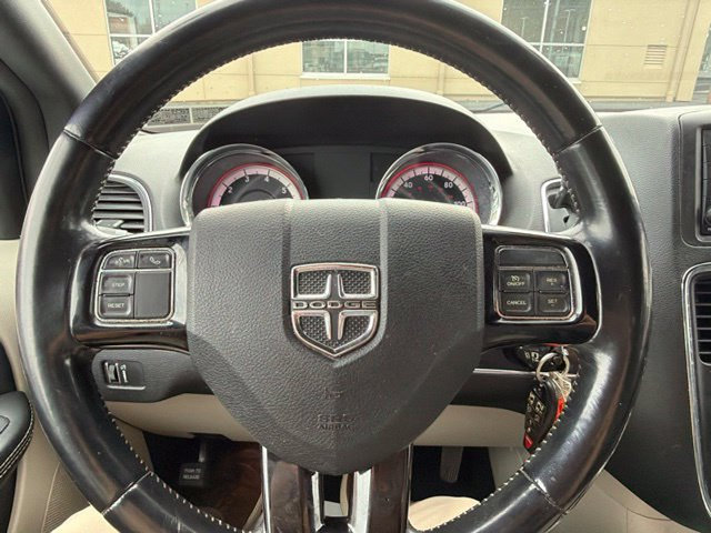 Used 2019 Dodge Grand Caravan SXT FWD image 28