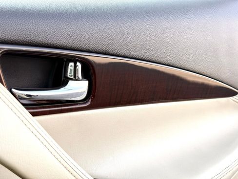 Used 2016 INFINITI QX50 2WD w/ Premium Plus Package image 30