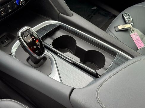 Used 2019 Buick Enclave Premium w/ Experience Buick Package image 35