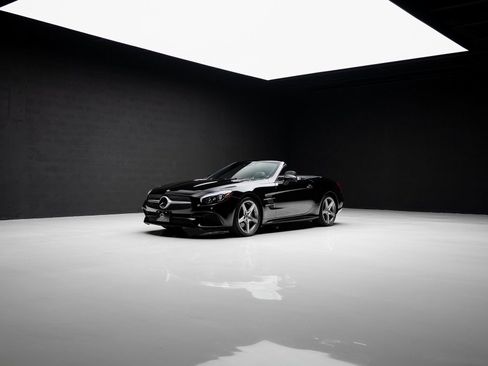 Used 2019 Mercedes-Benz SL 550 image 79