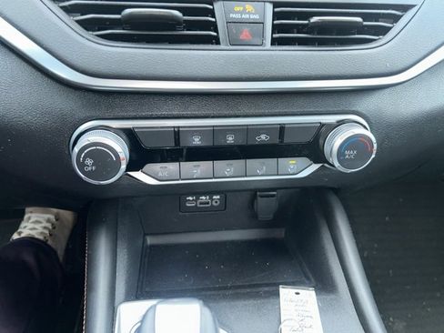 Used 2020 Nissan Altima 2.5 SR image 22