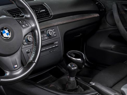 Used 2011 BMW 1 Series M image 17