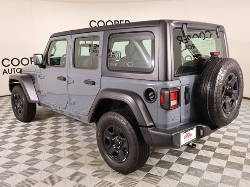 Used 2024 Jeep Wrangler Sport image 21