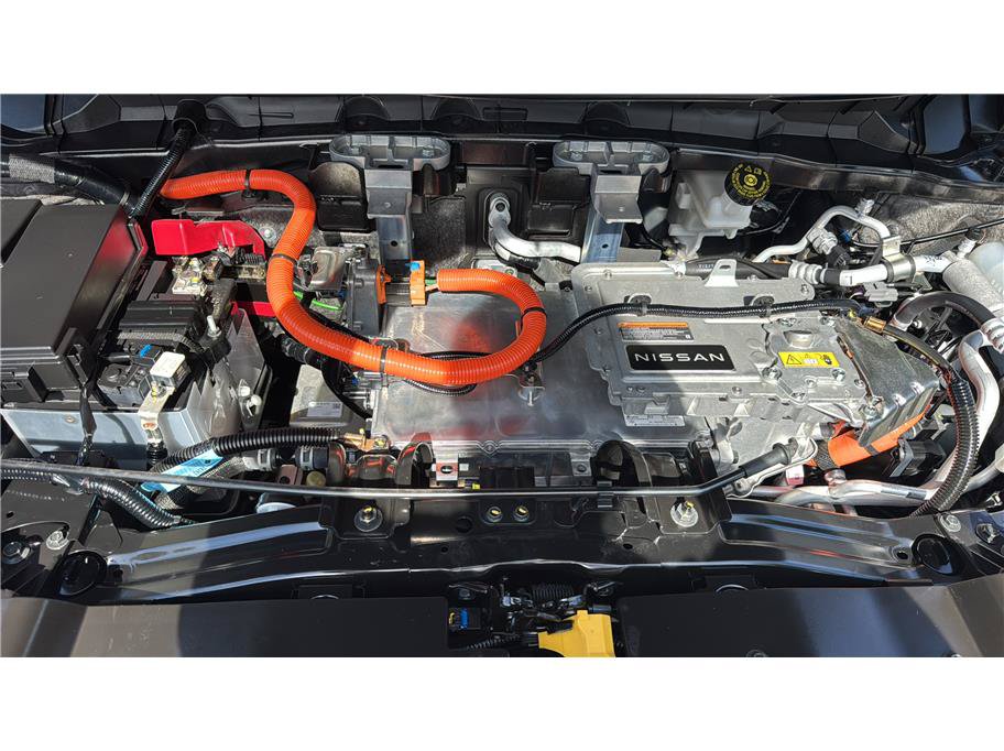 Used 2024 Nissan Ariya AWD image 43