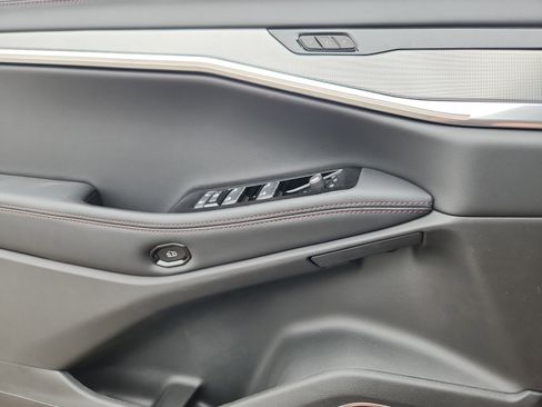 New 2025 Jeep Wagoneer S Launch Edition image 14