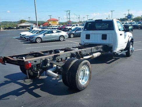 Used 2024 RAM 5500 SLT w/ Quick Order Package 2YG SLT image 9