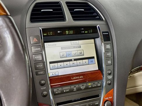 Used 2010 Lexus ES 350 FWD image 16