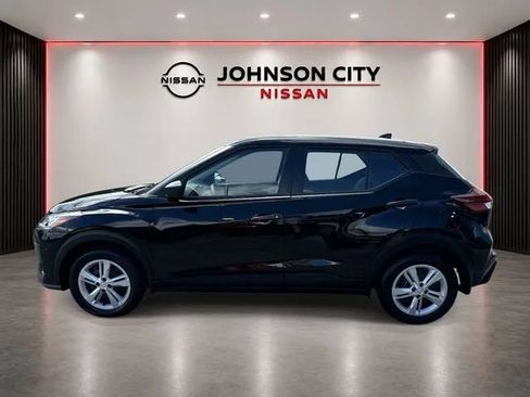 Used 2025 Nissan Kicks Play S FWD image 8