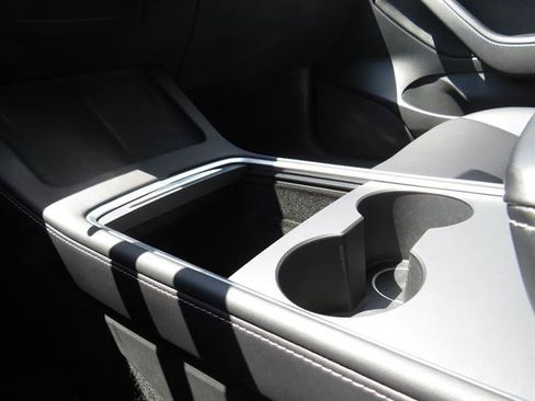 Used 2022 Tesla Model 3 Performance AWD/4WD image 14