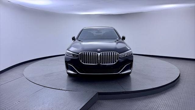Used 2022 BMW 740i w/ Premium Package RWD image 12