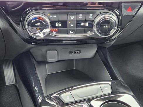 New 2026 Chevrolet Trax LT w/ Driver Confidence Package image 42