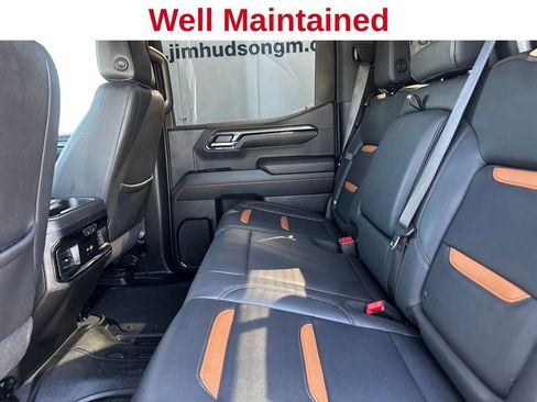 Used 2024 GMC Sierra 1500 AT4 w/ AT4 Preferred Package image 8