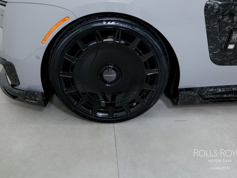 Used 2025 Rolls-Royce Spectre Black Badge w/ Spectre Enhancement Package image 34
