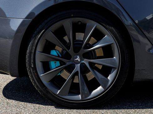 Used 2020 Tesla Model S Performance image 11