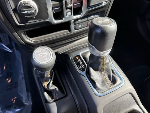 Used 2023 Jeep Wrangler Unlimited Sahara AWD/4WD image 29