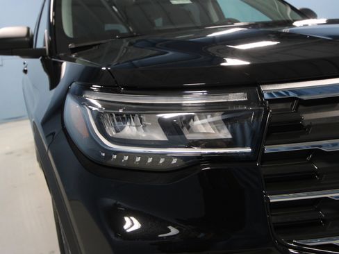 New 2026 Ford Explorer Active image 28