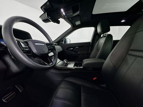 Used 2024 Land Rover Range Rover Evoque Dynamic SE image 21