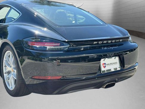 Used 2024 Porsche 718 Cayman w/ Sport Chrono Package image 21