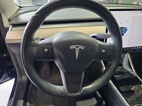 Used 2019 Tesla Model 3 RWD image 15