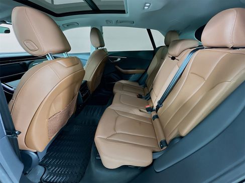 Used 2021 Audi Q8 Premium Plus image 26